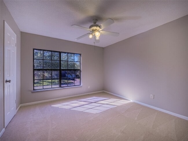 Building Photo - 2722 Carmel Woods Dr