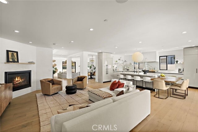 Building Photo - 228 W Avenida Cordoba