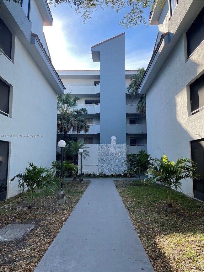 Building Photo - 8335 SW 152nd Ave