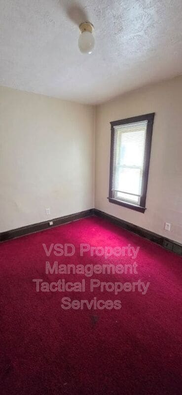 Building Photo - 12819 Edmonton Ave