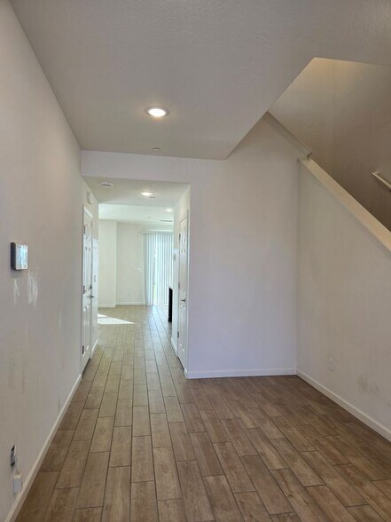 Building Photo - 1779 N Filbert Ave