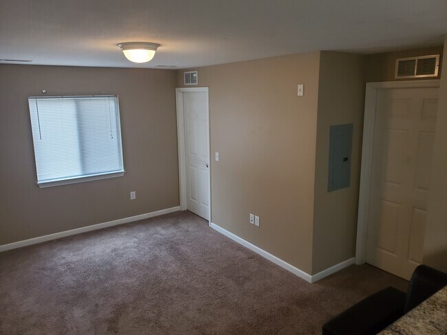 Building Photo - 158 Colorado St