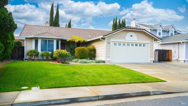 Building Photo - Super Cute with Lots to Offer!