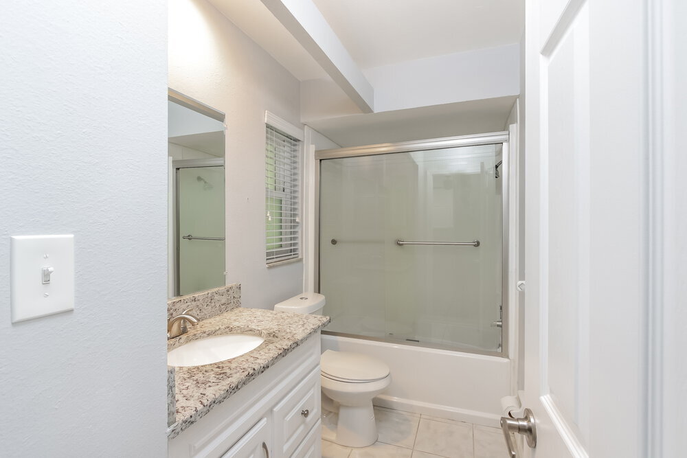 Building Photo - 4710 Glenbrooke Terrace