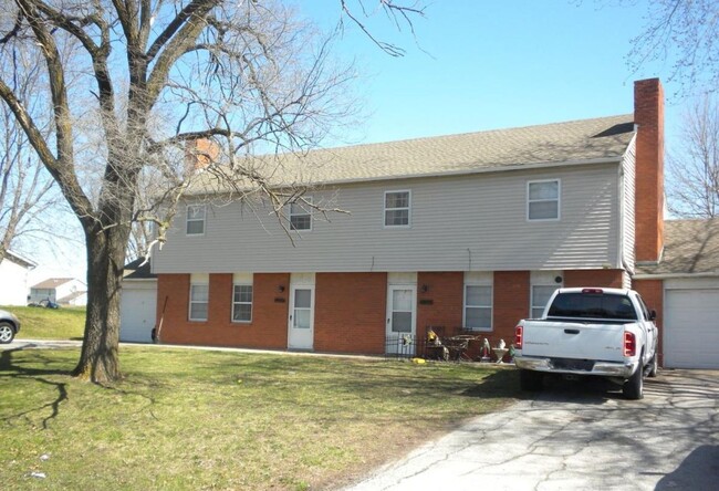 Primary Photo - Nice 3 Bedroom 2.5 Bathroom Townhome!