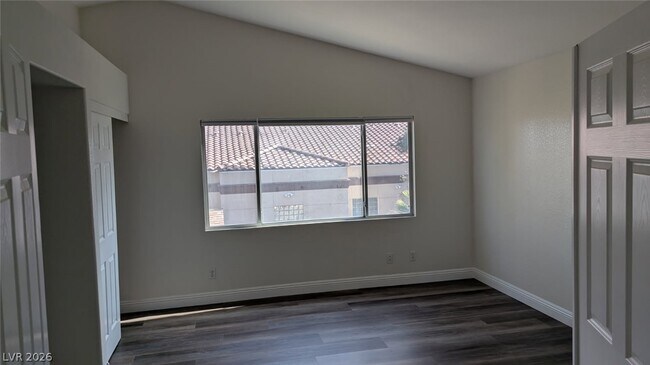 Building Photo - 2670 Ridgewater Cir