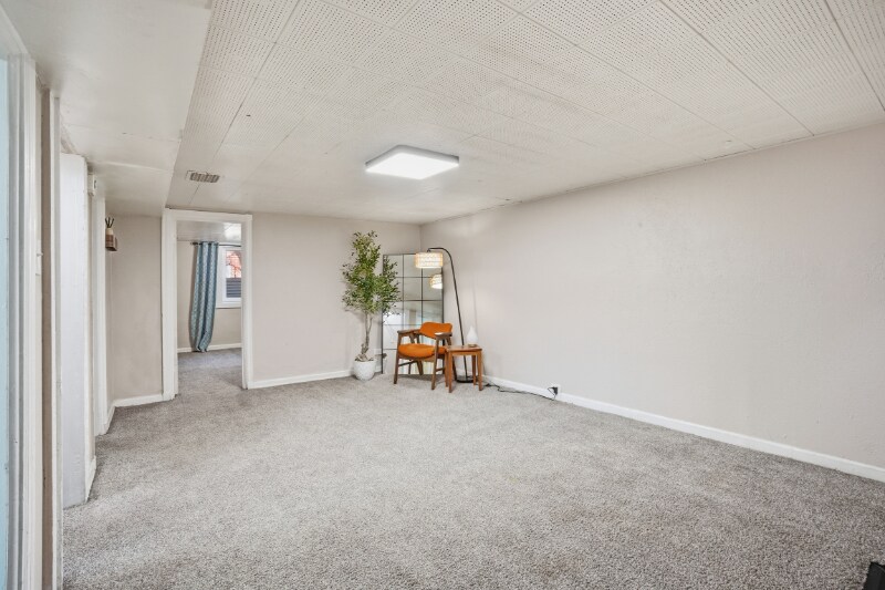 Building Photo - 753 Bellaire St