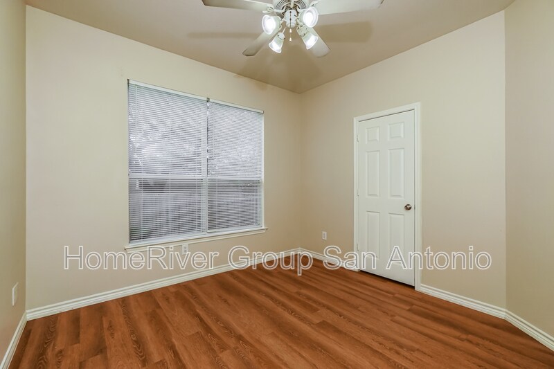 Building Photo - 7105 Tourant Rd