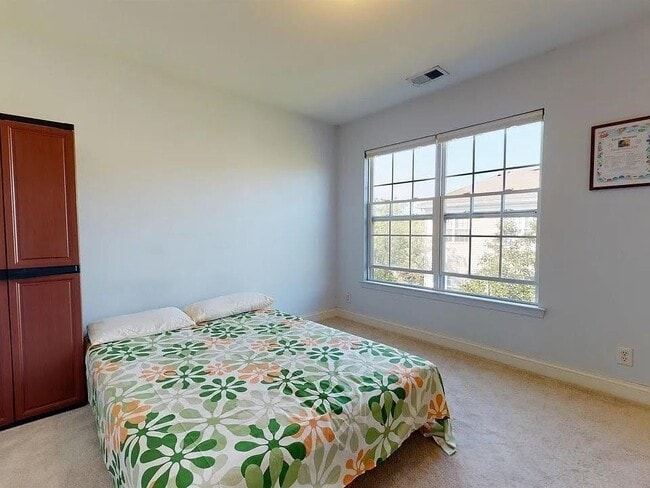 Building Photo - 70 Osprey Ct