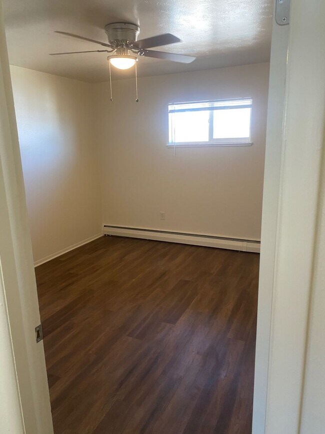 Building Photo - Newly Renovated 2BR | Courtyard & back patio | Lots of natural light