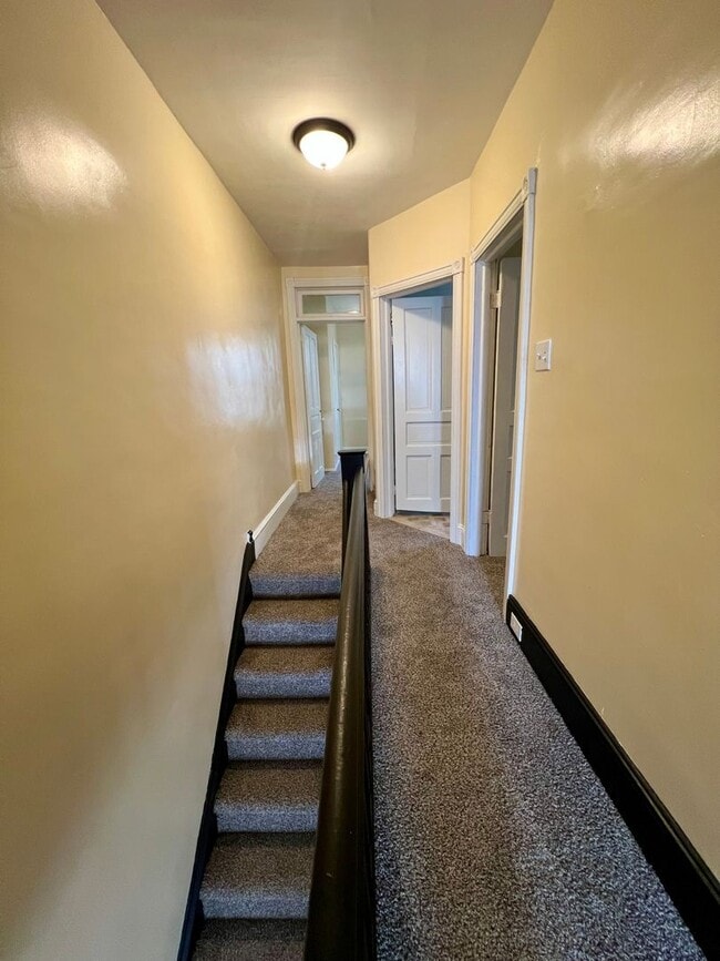 Building Photo - Stunning 3-Bedroom Townhome in Frankford! Available NOW!