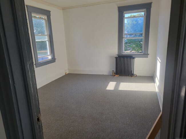 Building Photo - 178 Spruce St
