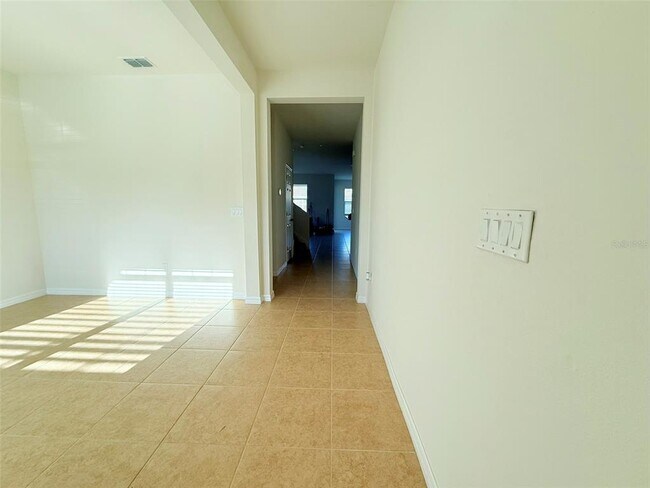 Building Photo - 1705 Felicity Ln