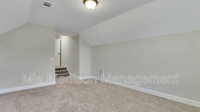 Building Photo - 54 Misty Marsh Dr