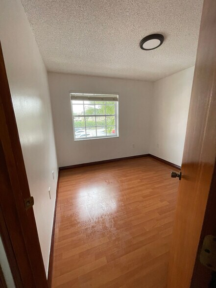Building Photo - 14255 SW 57th Ln