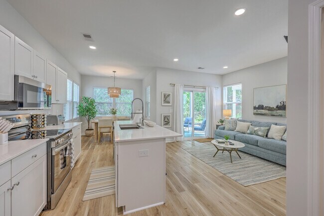 Building Photo - 5754 Pilgrim Ave