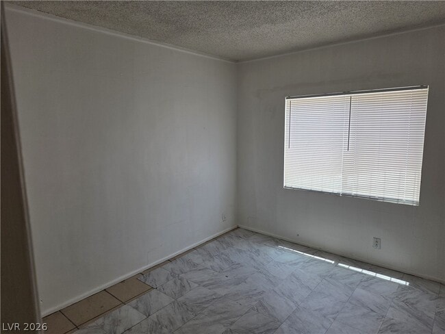 Building Photo - 2904 N Bassler St
