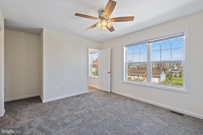 Building Photo - 778 Bassett Dr