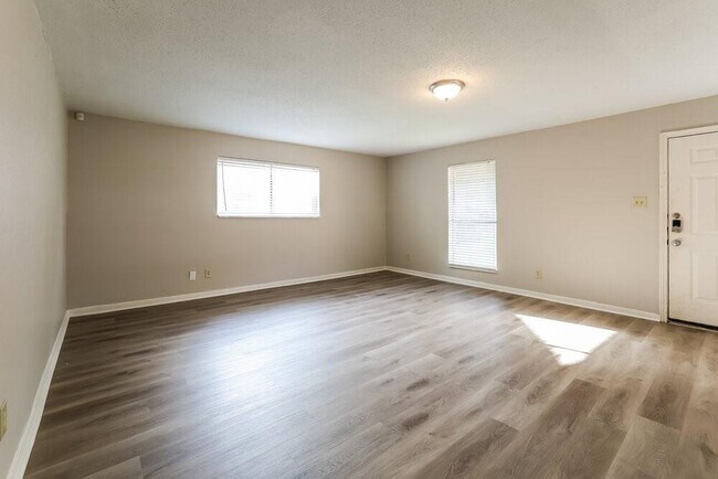 Building Photo - 5606 Drakestone Blvd