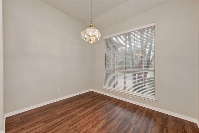 Building Photo - 8516 Dunsmere Dr