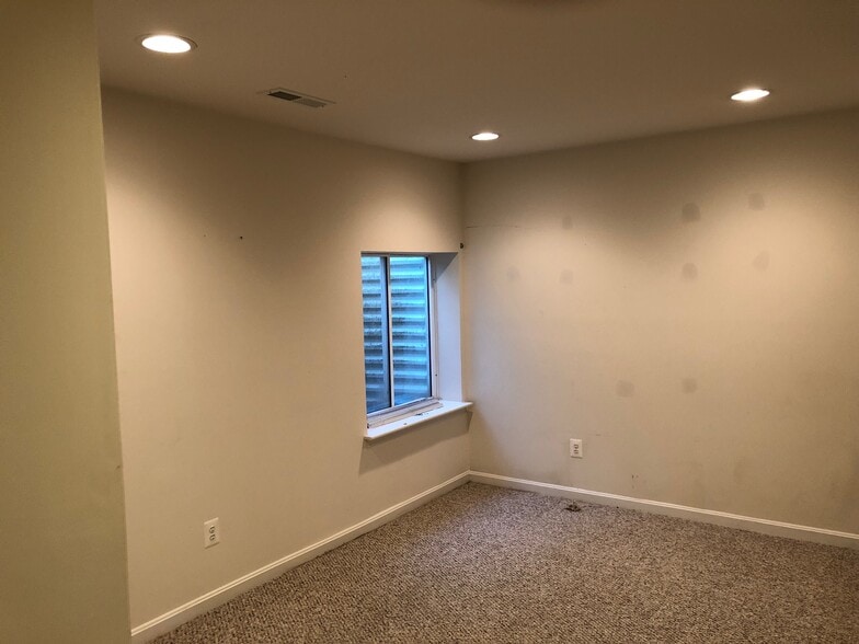 Building Photo - 10623 Red Wine Ct