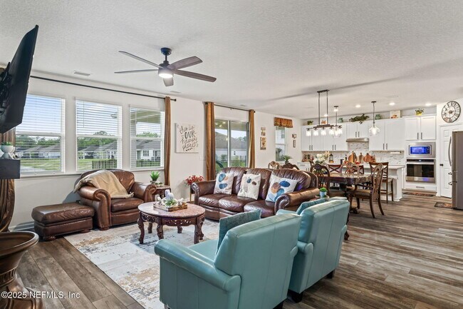 Building Photo - 12897 Logans Walk Ln