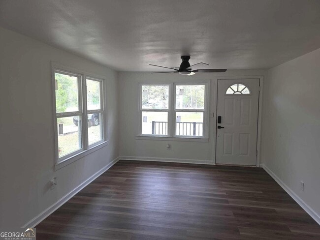 Building Photo - 15 Dixie Dr