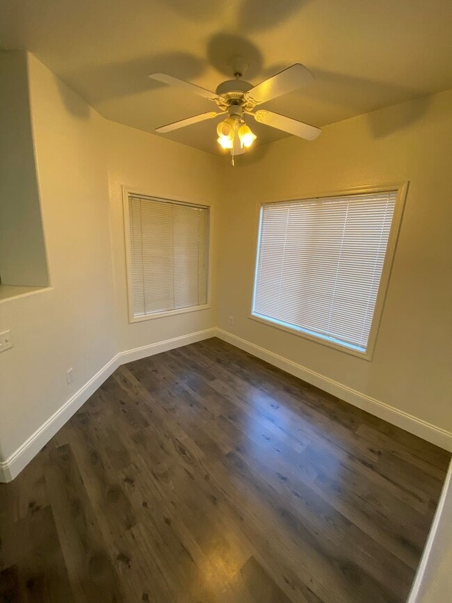 Building Photo - AMERICANA Property Mgmt - 1 Bedroom Condo ...