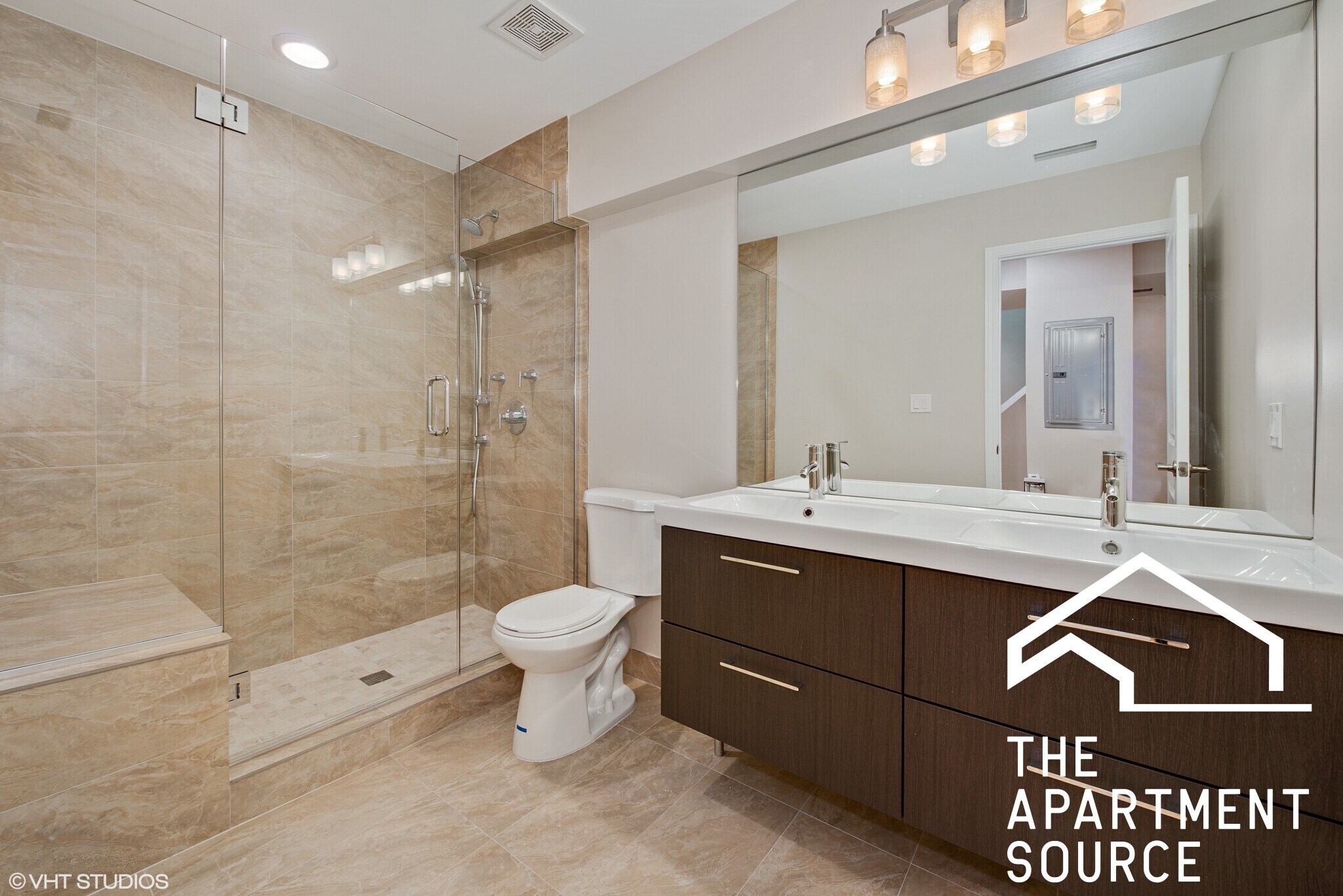 Building Photo - 1804 N Sheffield Ave