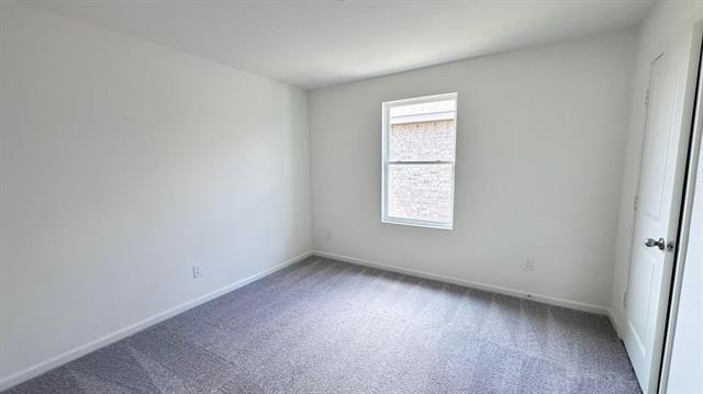 Building Photo - 2105 Mdw Pk Dr