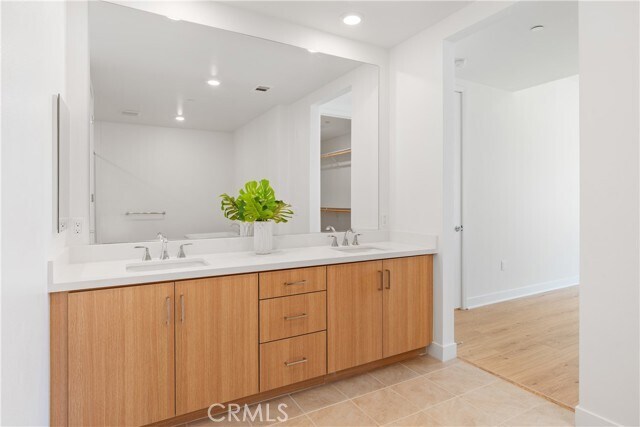 Building Photo - 1601 Rivington