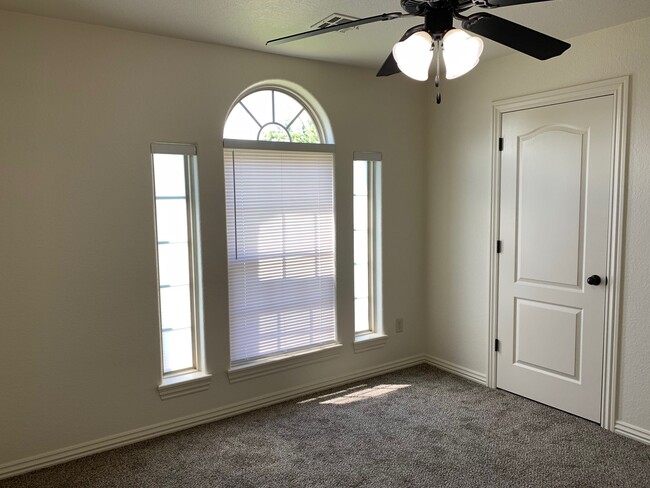 Building Photo - 3876 W Mahogany Dr