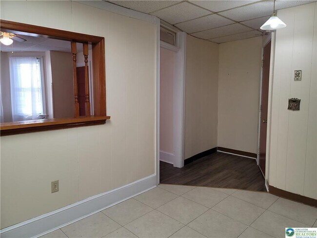 Building Photo - 42 Broadway