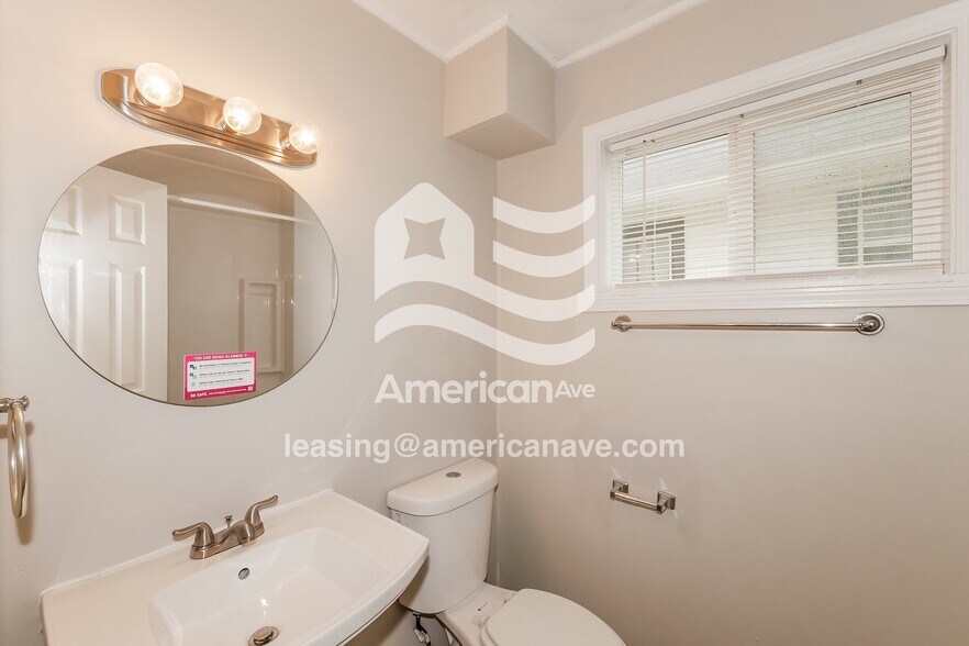 Building Photo - 1336 Burdsal Pkwy