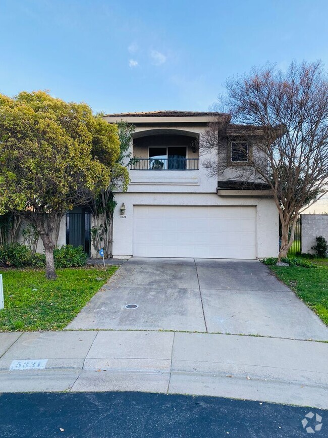 Building Photo - Beautiful 3 bedroom, 2.5 bathroom Rocklin ...