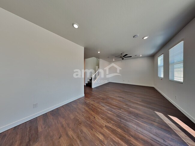 Building Photo - 8319 S 21st Dr