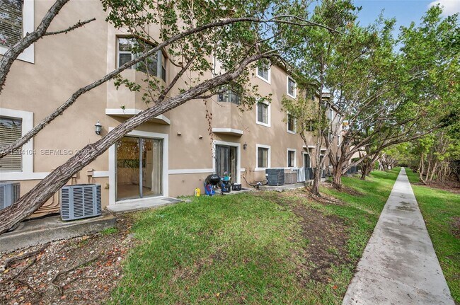 Building Photo - 22901 SW 88th Pl