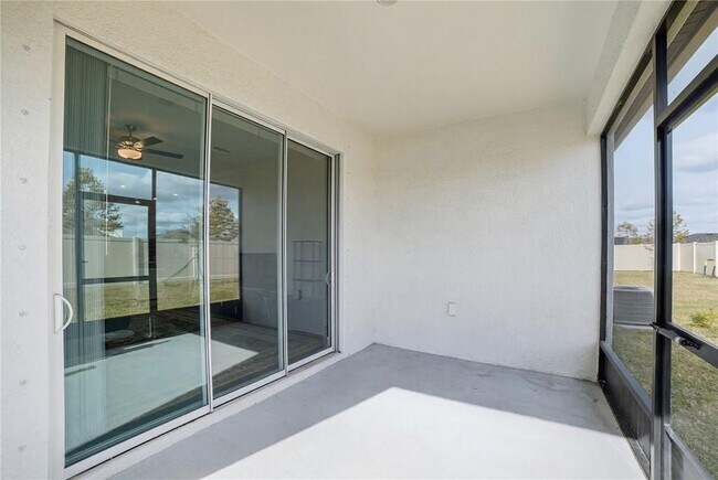 Building Photo - 11534 72nd Pl E