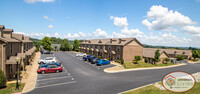 Building Photo - The Villas at Towne Acres