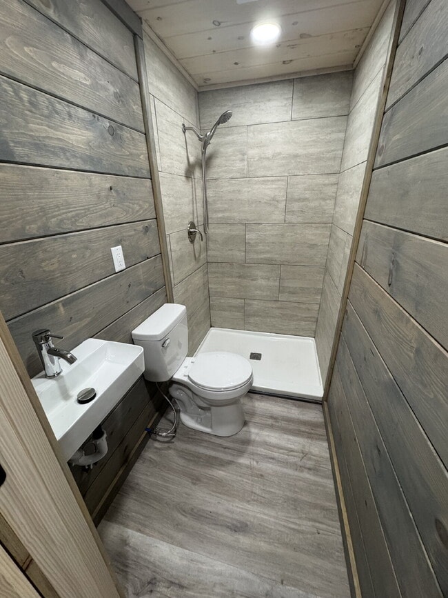 Building Photo - "Charming 1-Bedroom Retreat in Valley Head – Cozy 360 Sq. Ft. Tiny House!"