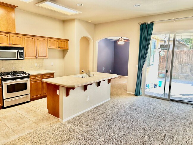 Building Photo - 4048 W Apple Tree Ln