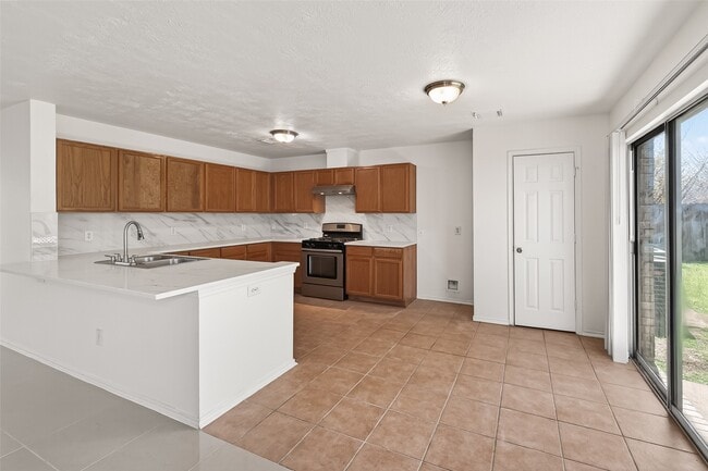 Building Photo - 3807 Brook Garden Ln