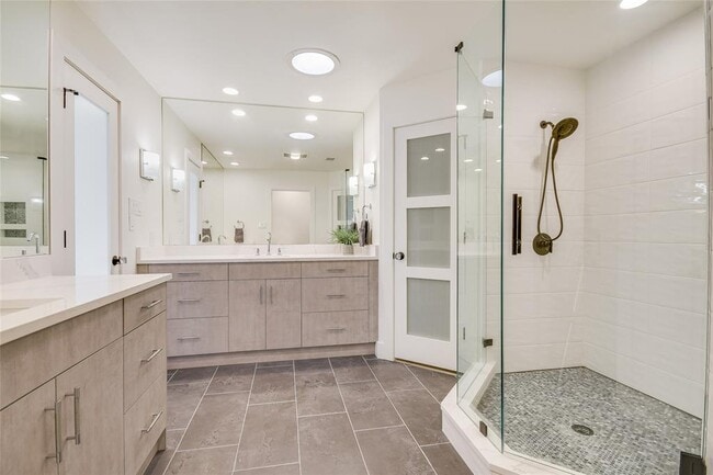 Building Photo - 9026 Lockleven Loop