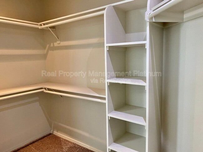 Building Photo - 2601 Fremont Ave