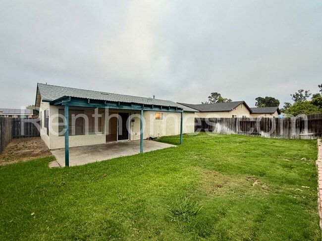 Building Photo - 8575 Keystone Ct
