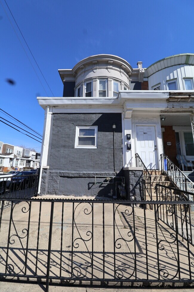 Building Photo - 5861 Cedar Ave