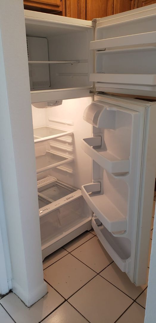 Building Photo - One-bedroom for rent in Pompano Beach