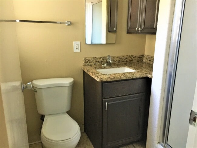 Building Photo - Spacious Lake Murray 4 Bedroom Home with Large Yard in Quiet San Diego Neighborhood