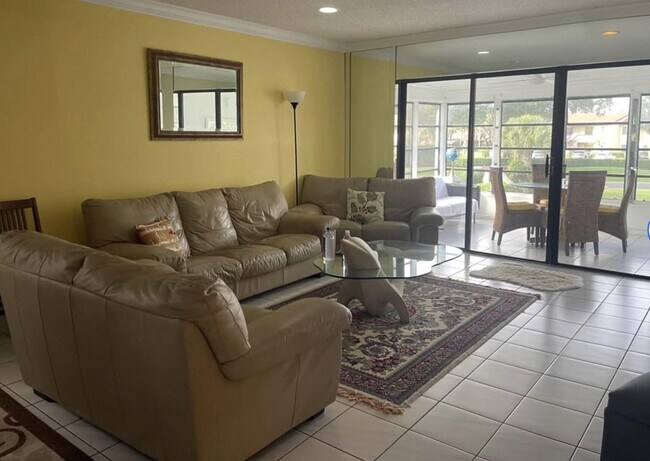 Building Photo - 21218 Lago Cir