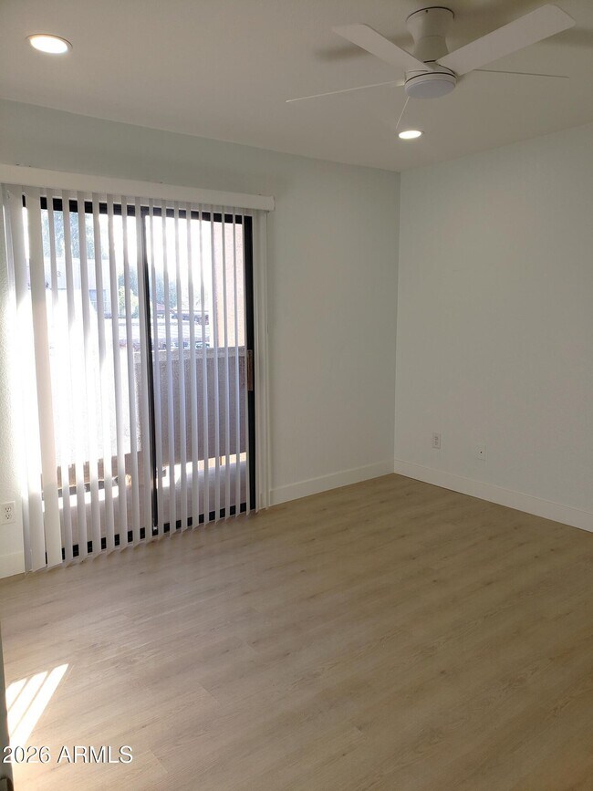 Building Photo - 5757 W Eugie Ave